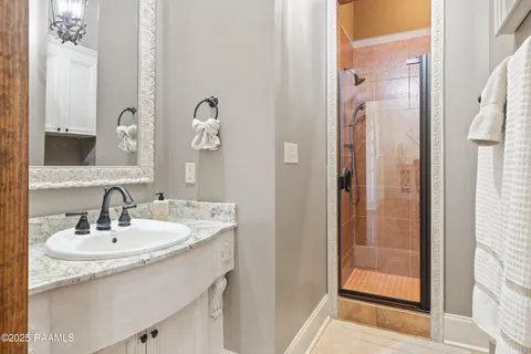$1,100,000 | 100 Candlewood Drive, Lafayette, LA 70508