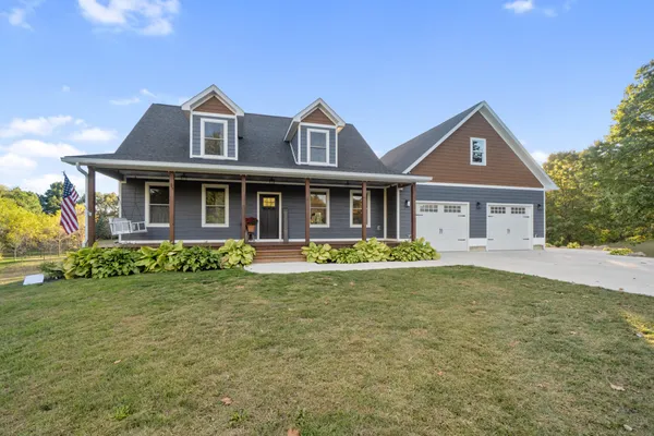 $675,000 | 7533 Nature View Drive, Jackson, MI 49201