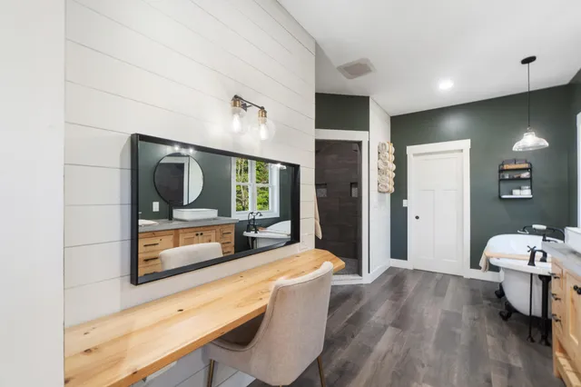 $680,000 | 7533 Nature View Drive, Jackson, MI 49201