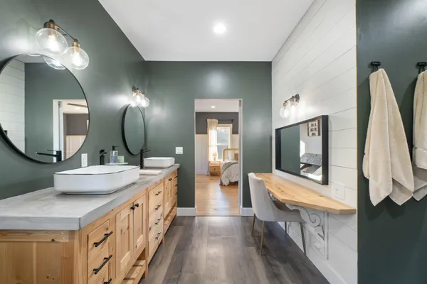 $675,000 | 7533 Nature View Drive, Jackson, MI 49201