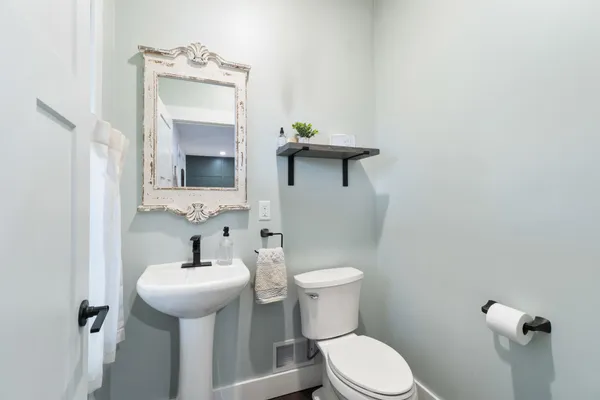 $675,000 | 7533 Nature View Drive, Jackson, MI 49201