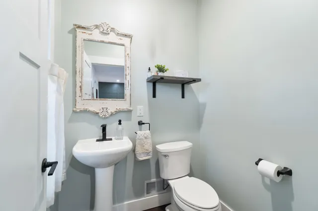 $680,000 | 7533 Nature View Drive, Jackson, MI 49201