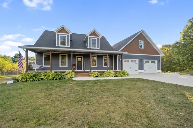 $680,000 | 7533 Nature View Drive, Jackson, MI 49201