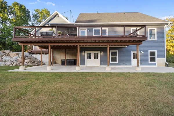 $675,000 | 7533 Nature View Drive, Jackson, MI 49201
