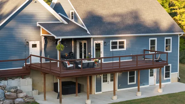 $675,000 | 7533 Nature View Drive, Jackson, MI 49201