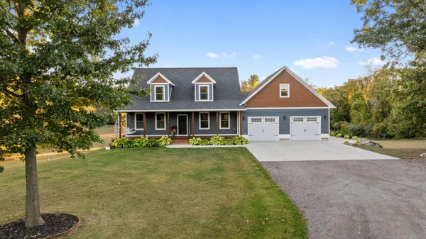 $675,000 | 7533 Nature View Drive, Jackson, MI 49201