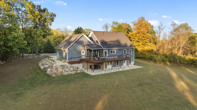 $680,000 | 7533 Nature View Drive, Jackson, MI 49201