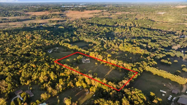 $675,000 | 7533 Nature View Drive, Jackson, MI 49201