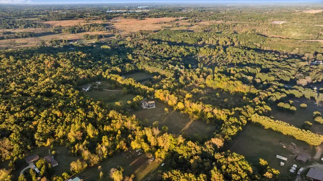 $680,000 | 7533 Nature View Drive, Jackson, MI 49201