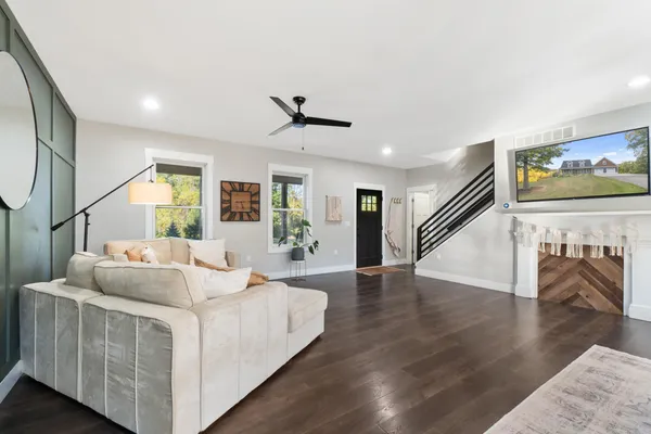 $675,000 | 7533 Nature View Drive, Jackson, MI 49201