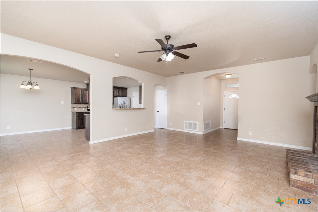 3808 Anvil Range Road Killeen, TX 76549 - Photo 4 of 23