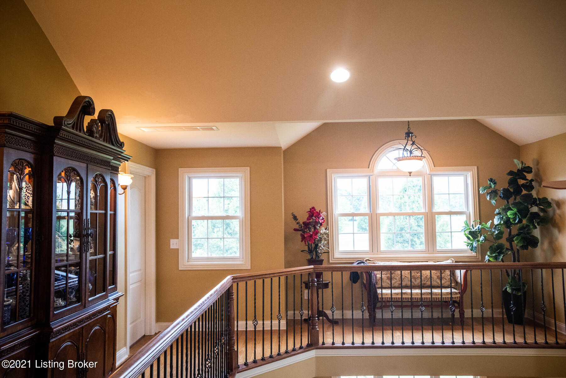 1954 Plum Run Road Bardstown, KY 40004 - Photo 27 of 46 11 upstairs balcony