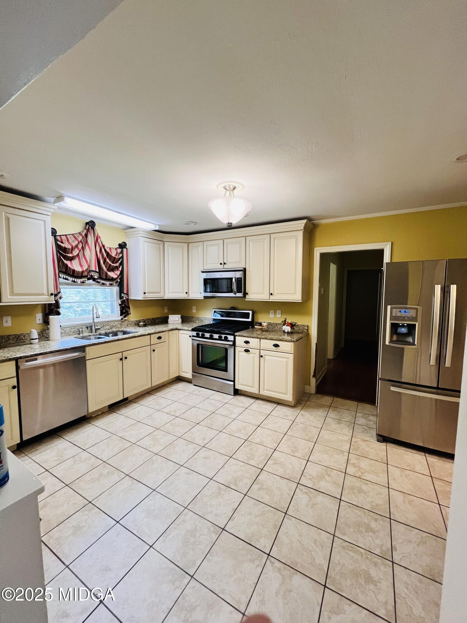 2811 Riverview Road Macon, GA 31204 - Photo 11 of 14 FullSizeRender (10)