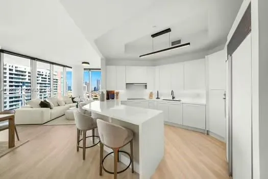 $19,500 | 100 South Pointe Drive, Unit 1701, Miami Beach, FL 33139