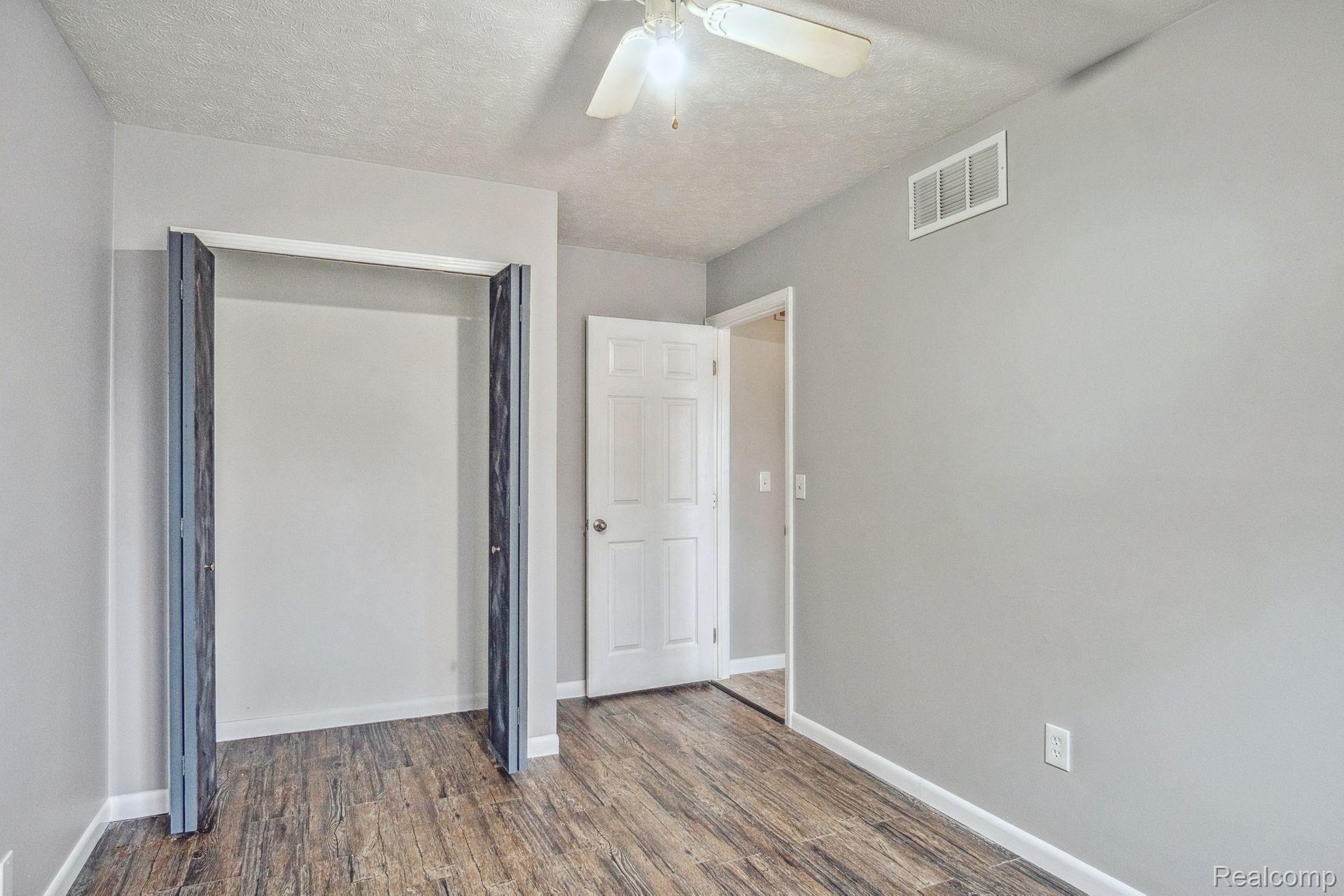 2924 Harding Street Pinckney, MI 48169 - Photo 24 of 29 Gallery Image 24