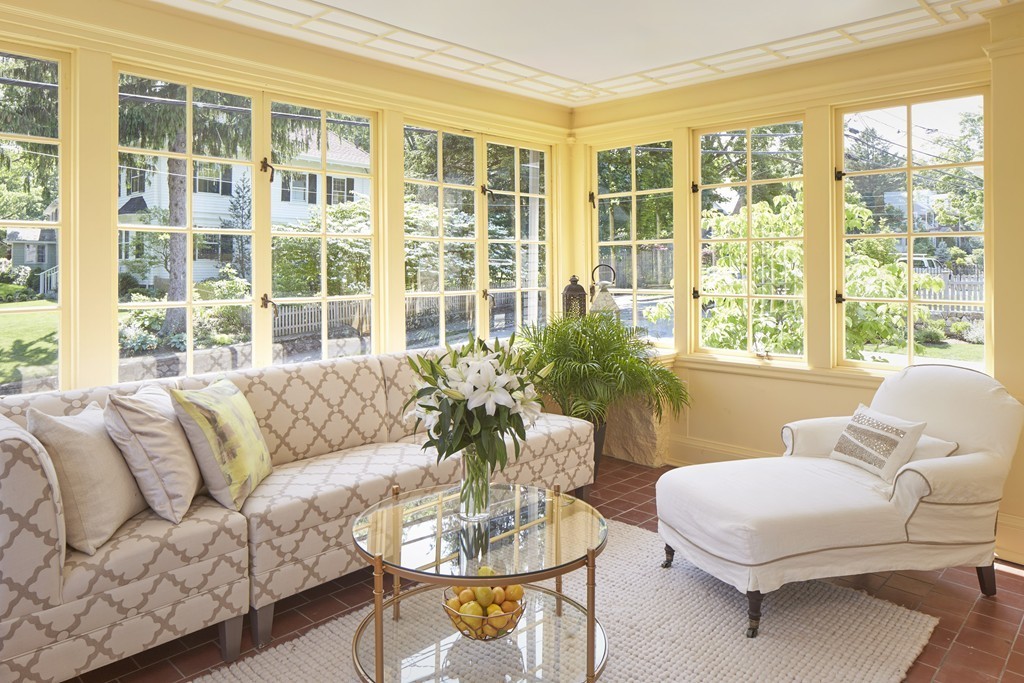 83 Gray Street Arlington, MA 02476 - Photo 5 of 22