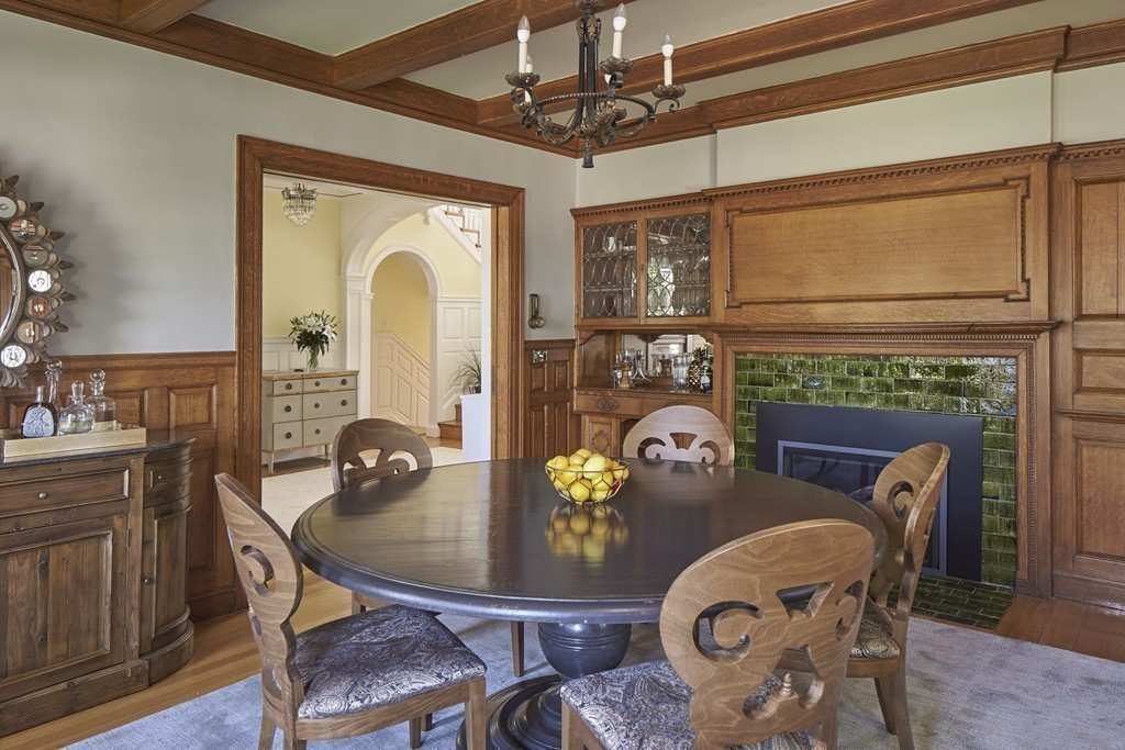 83 Gray Street Arlington, MA 02476 - Photo 7 of 22