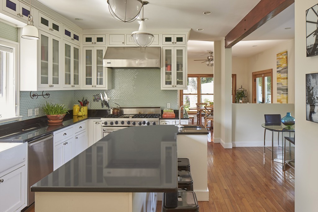 83 Gray Street Arlington, MA 02476 - Photo 8 of 22