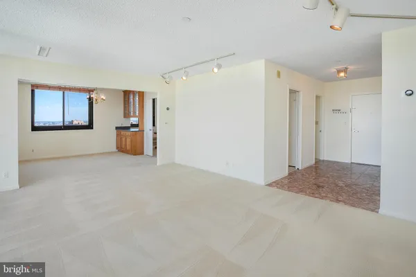 $3,000 | 5505 Seminary Road, Unit 2605N, Falls Church, VA 22041