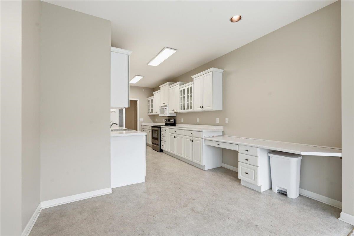 99 Golf, Unit H Madison, WI 53704 - Photo 40 of 43
