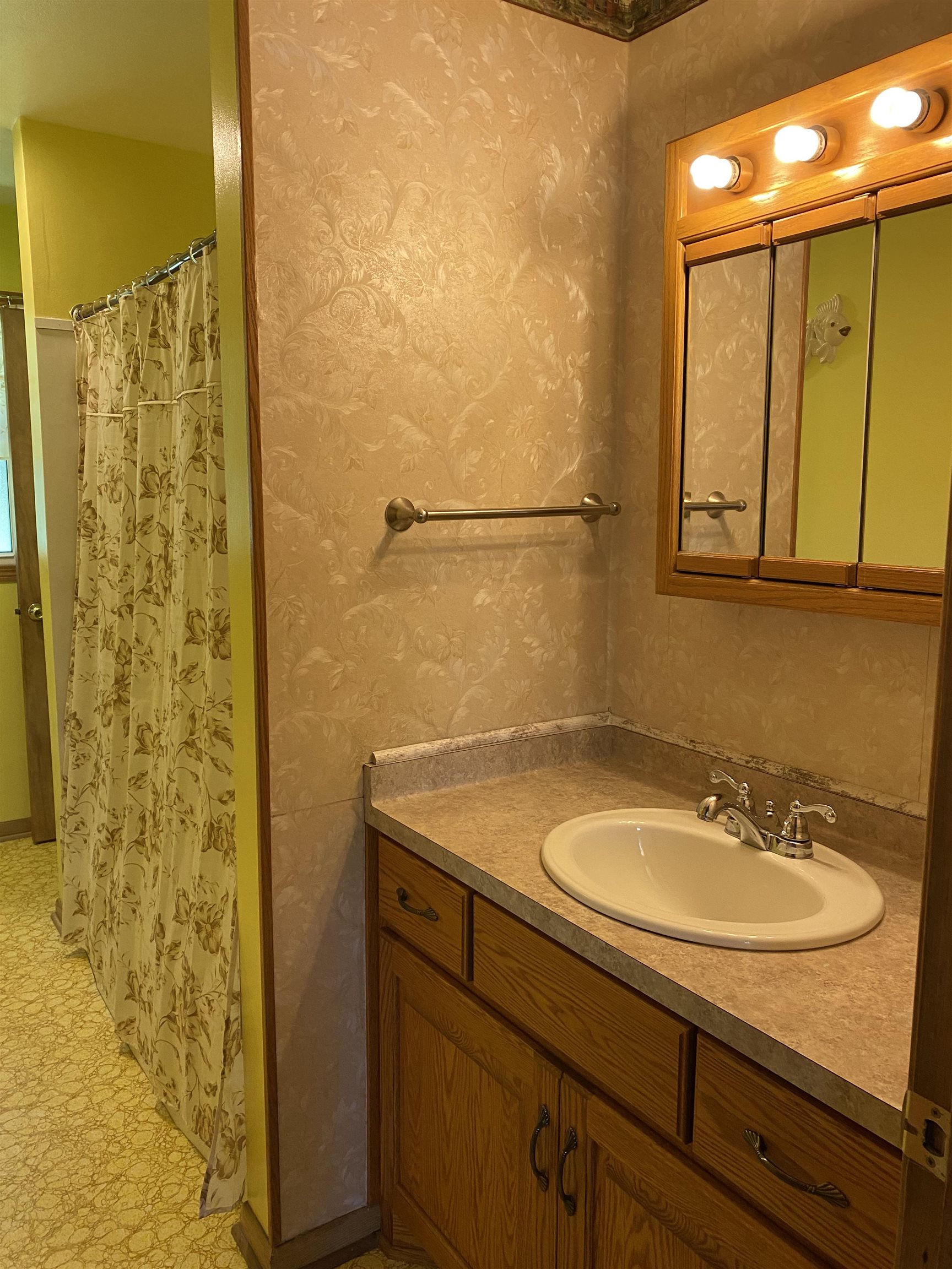 4258 Pleasant Hill Road Richfield, WI 53076 - Photo 17 of 31