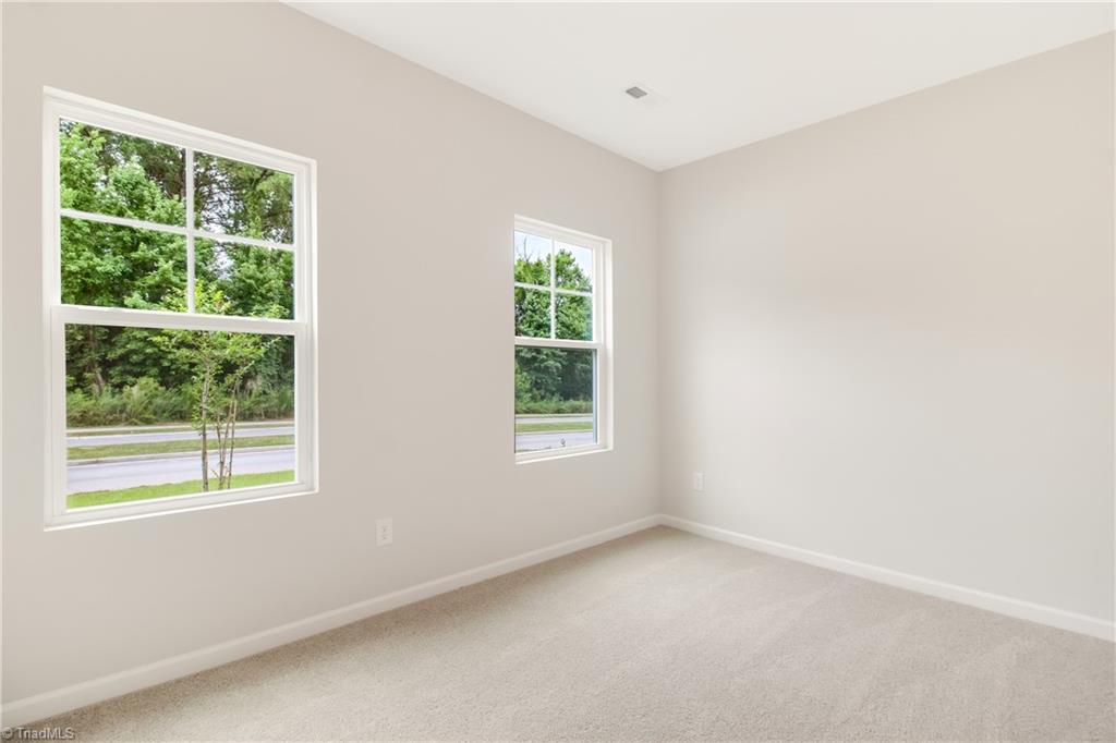 1678 Southwest School Road Clemmons, NC 27012 - Photo 15 of 28 Gallery Image 15
