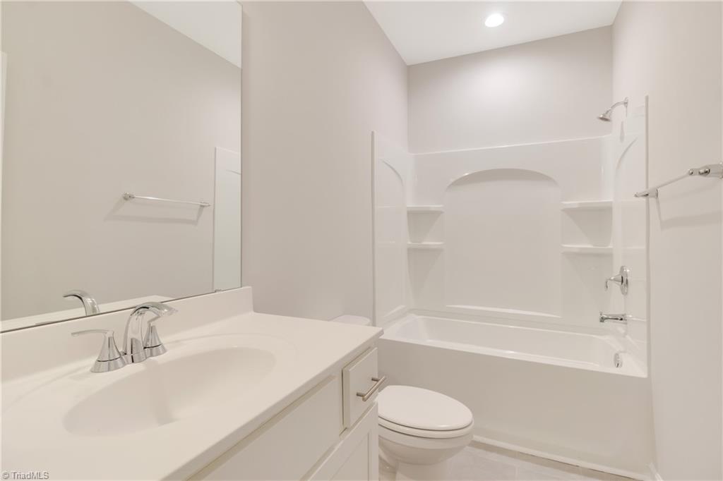 1678 Southwest School Road Clemmons, NC 27012 - Photo 17 of 28 Gallery Image 17