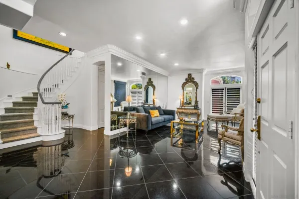 $6,300 | 5448 Renaissance Avenue, San Diego, CA 92122