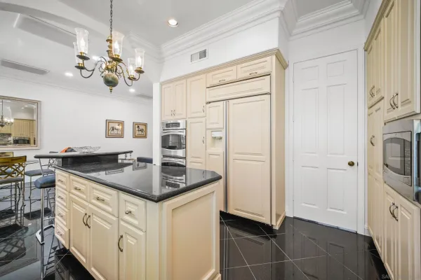 $6,300 | 5448 Renaissance Avenue, San Diego, CA 92122