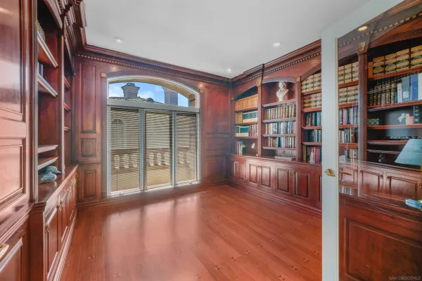 $6,300 | 5448 Renaissance Avenue, San Diego, CA 92122