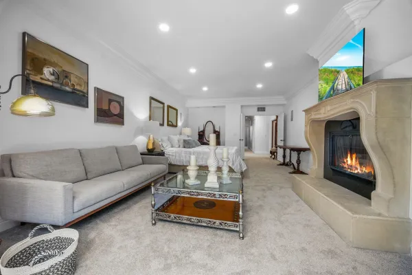 $6,300 | 5448 Renaissance Avenue, San Diego, CA 92122