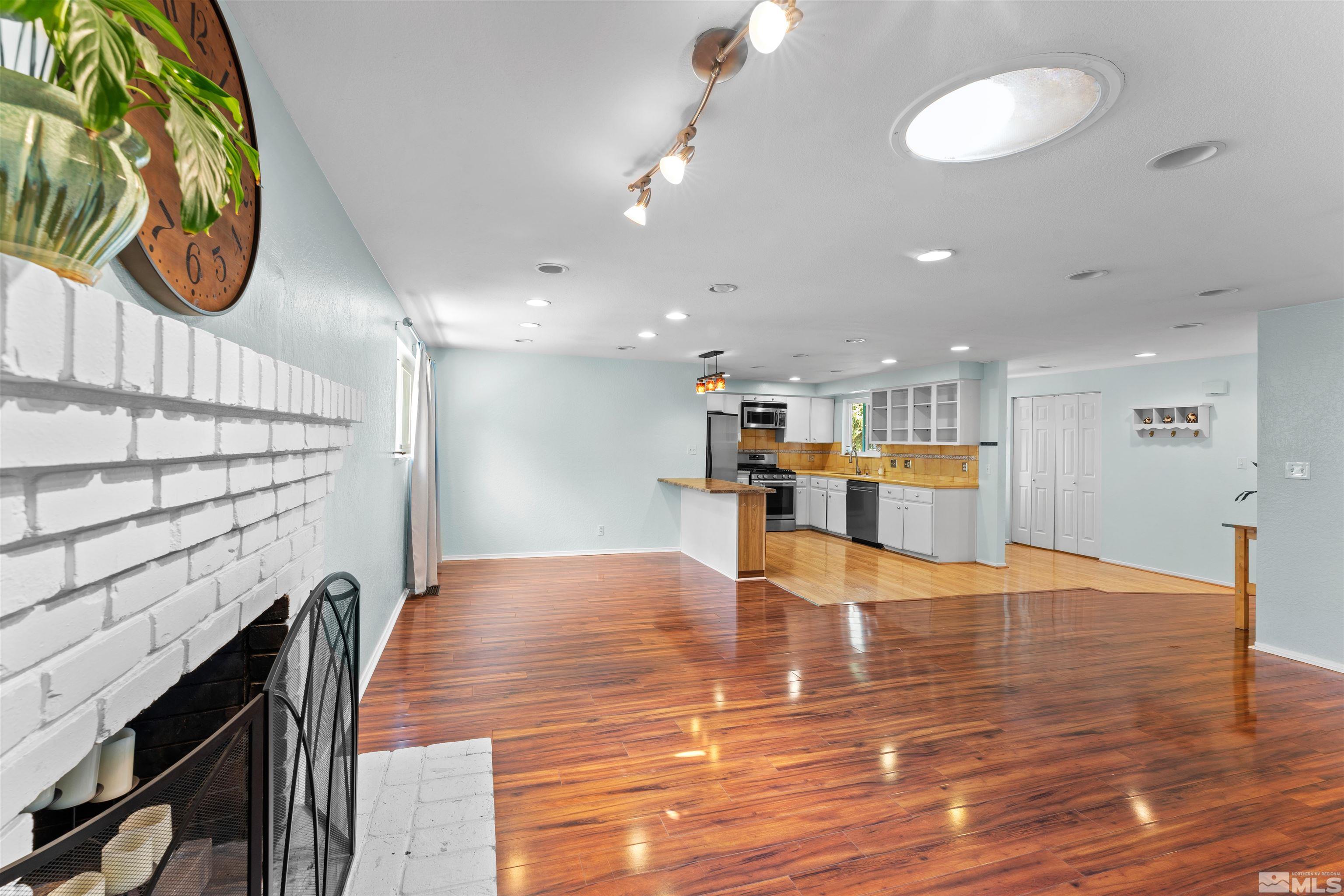 4020 Mustang Court Reno, NV 89502 - Photo 11 of 31 Photo 11