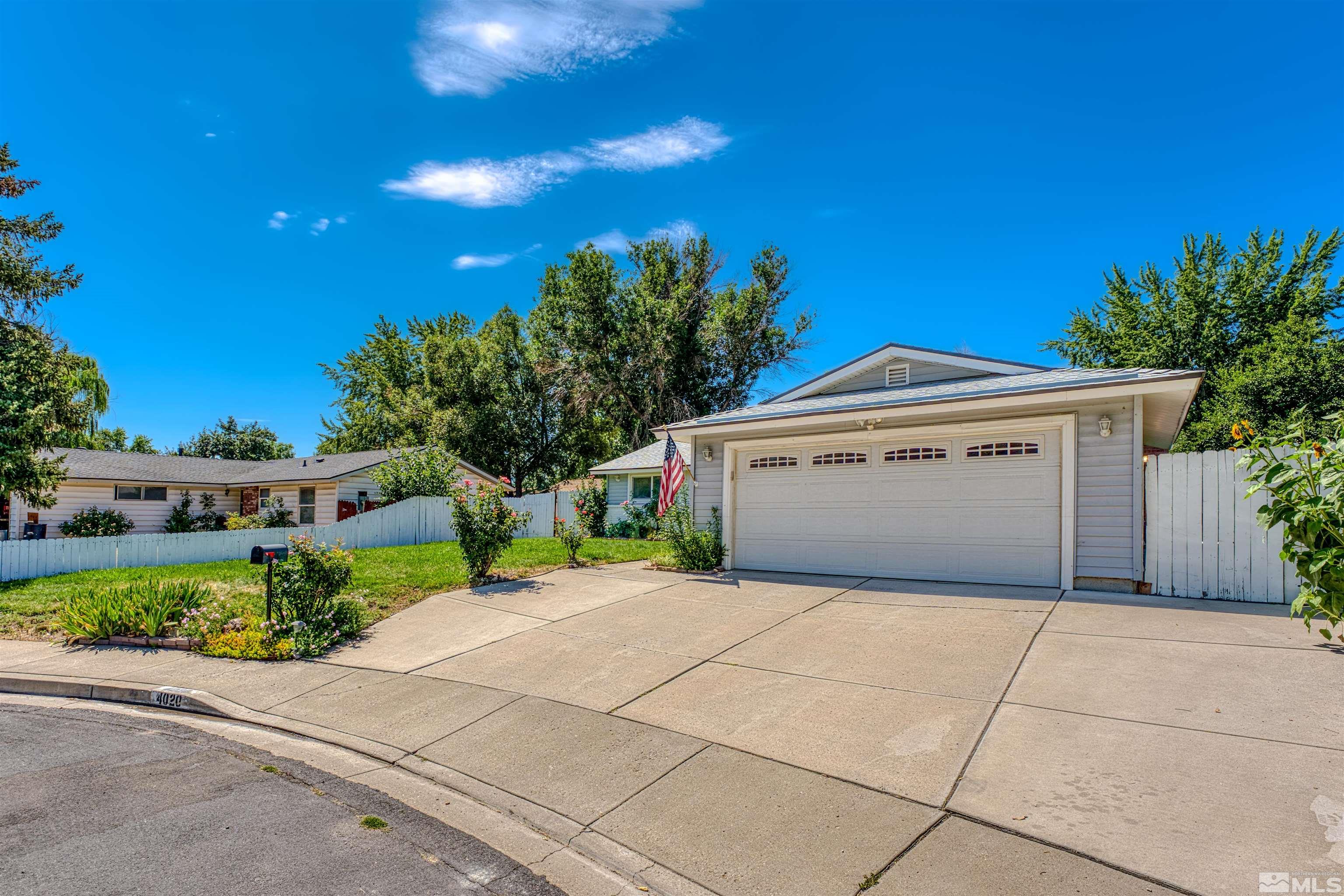 4020 Mustang Court Reno, NV 89502 - Photo 2 of 31 Photo 2