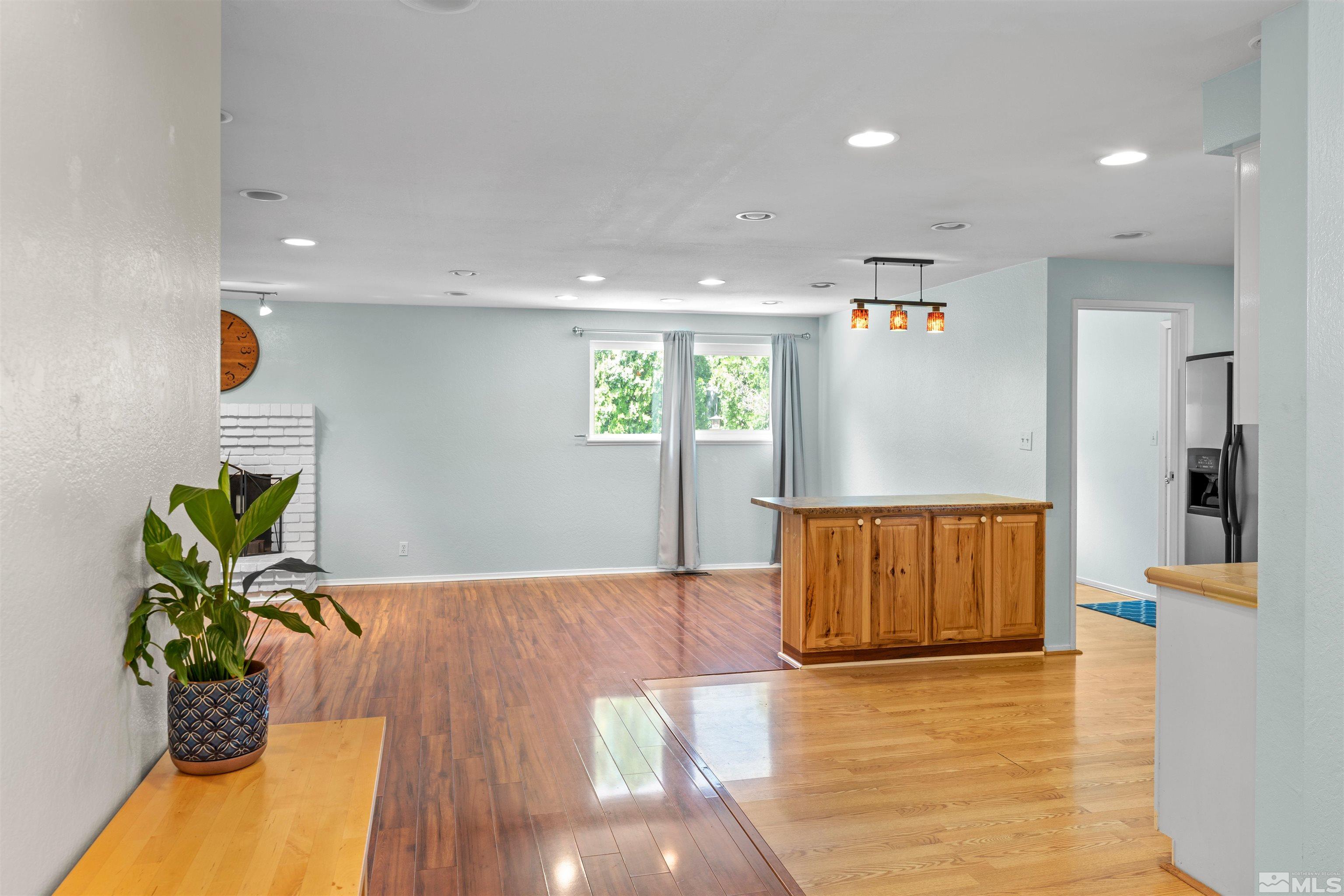 4020 Mustang Court Reno, NV 89502 - Photo 5 of 31 Photo 5