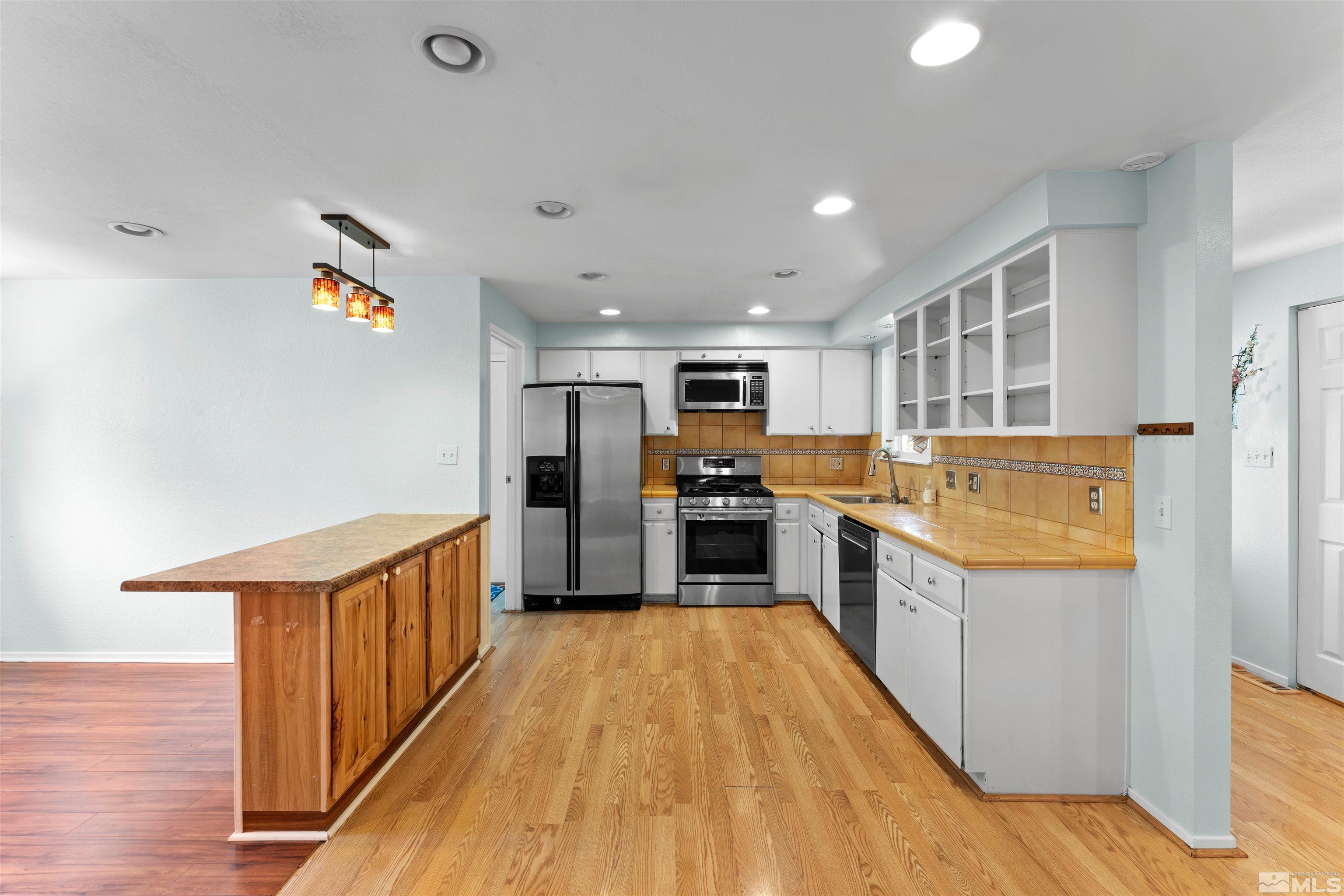 4020 Mustang Court Reno, NV 89502 - Photo 6 of 31 Photo 6