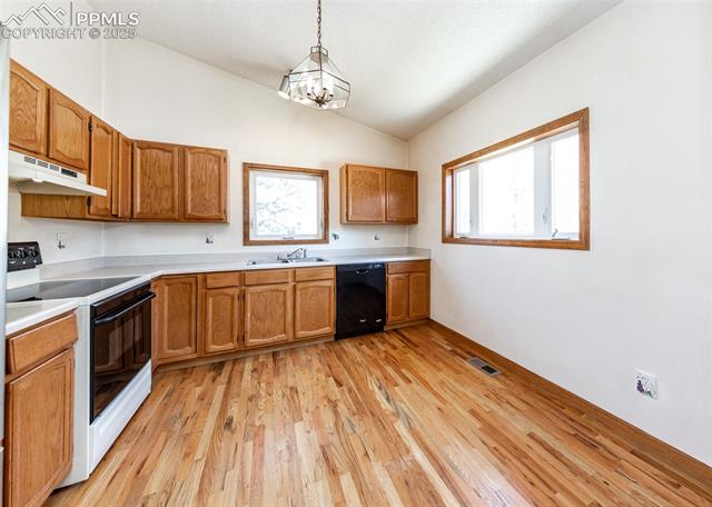 17740 Grama Ridge Colorado Springs, CO 80908 - Photo 10 of 50 Gallery Image 10