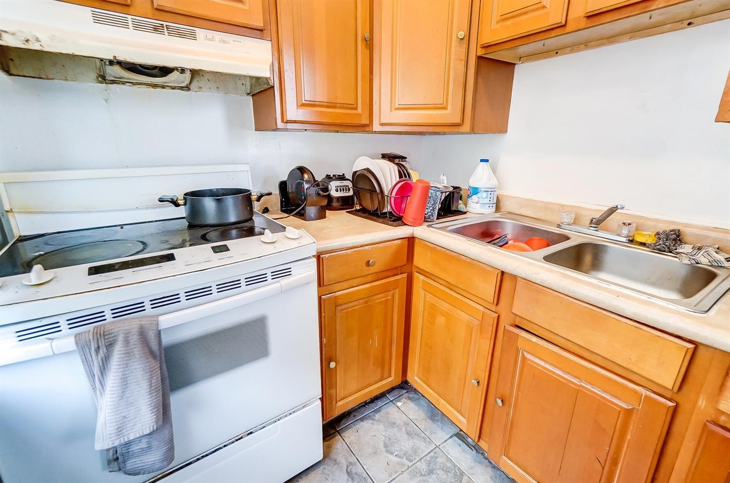 3126 River Road Cincinnati, OH 45204 - Photo 13 of 36