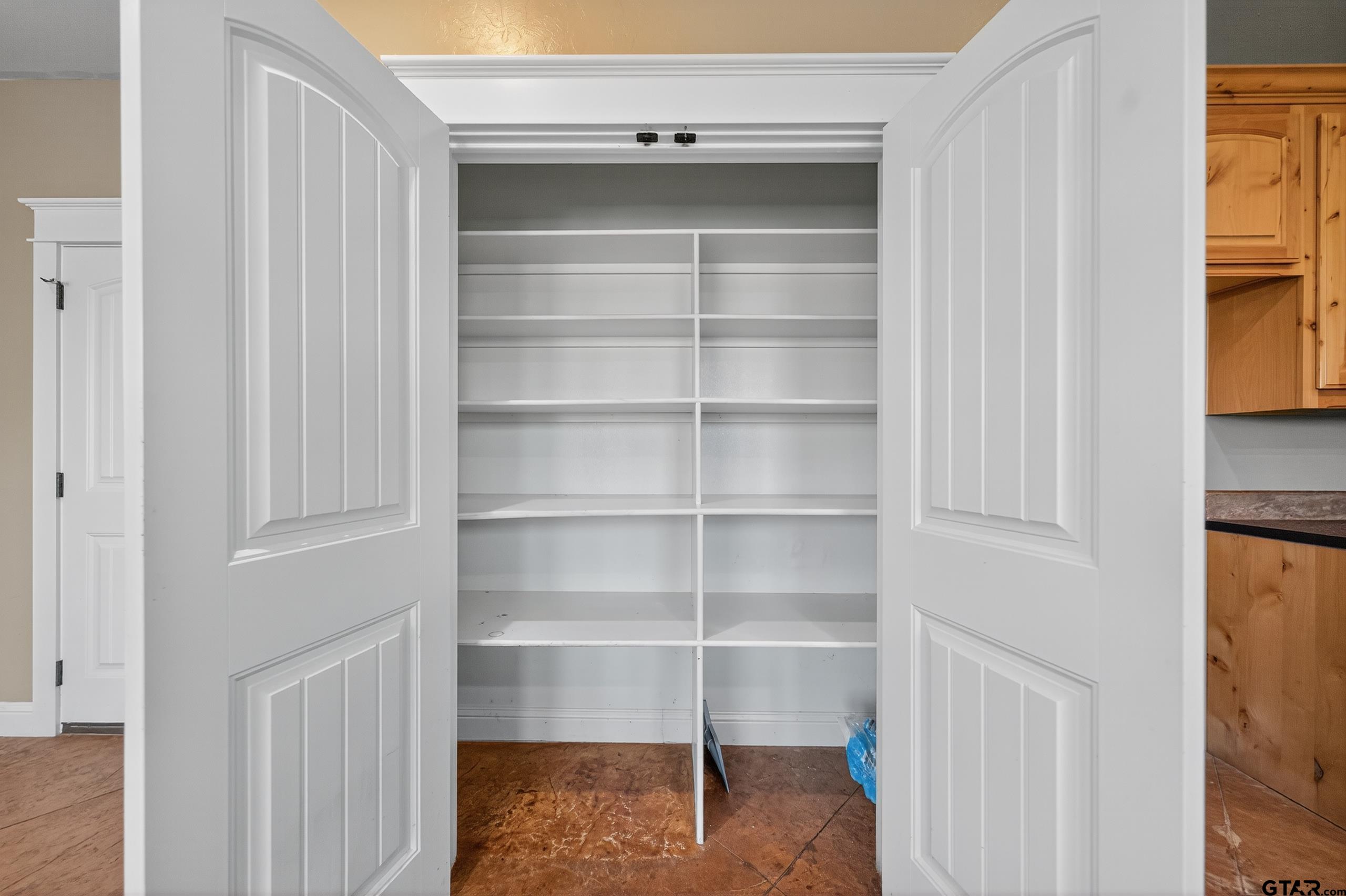 709 Linus Lane Lindale, TX 75771 - Photo 16 of 40 a room with walk in closet and a window