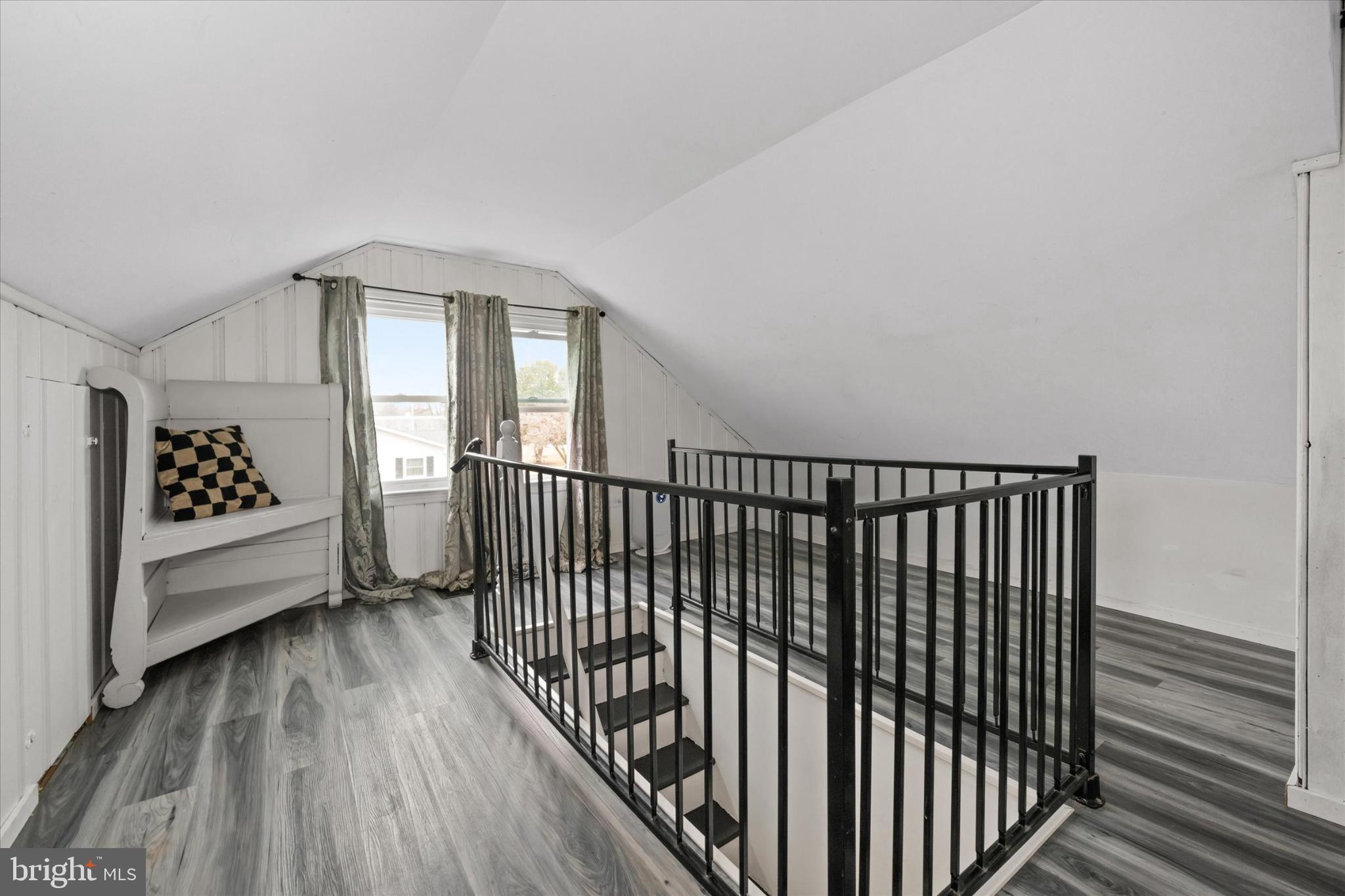 7 2nd Avenue New Castle, DE 19720 - Photo 12 of 44 Charming loft with natural light and views.