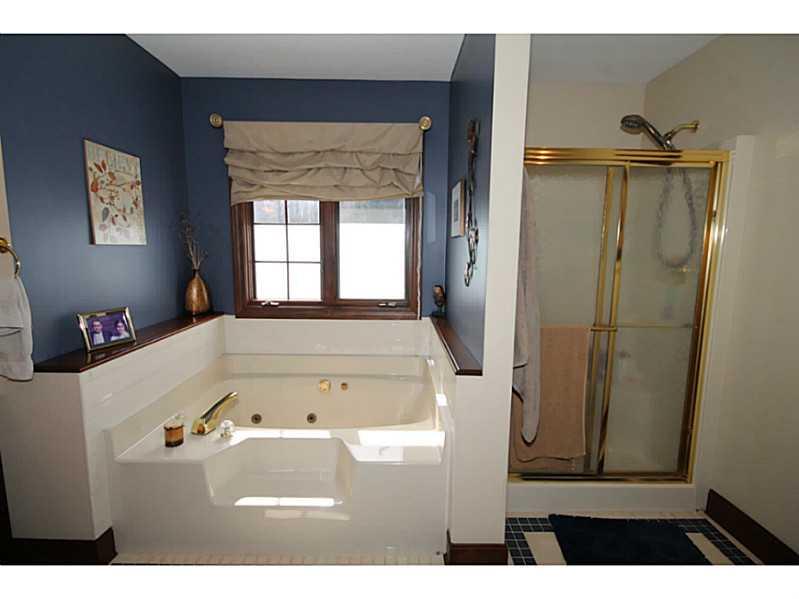 4853 Timber Ridge Drive Columbus, IN 47201 - Photo 16 of 24 Gallery Image 16