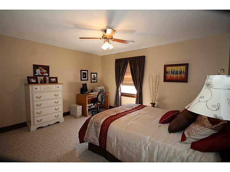 4853 Timber Ridge Drive Columbus, IN 47201 - Photo 19 of 24 Gallery Image 19
