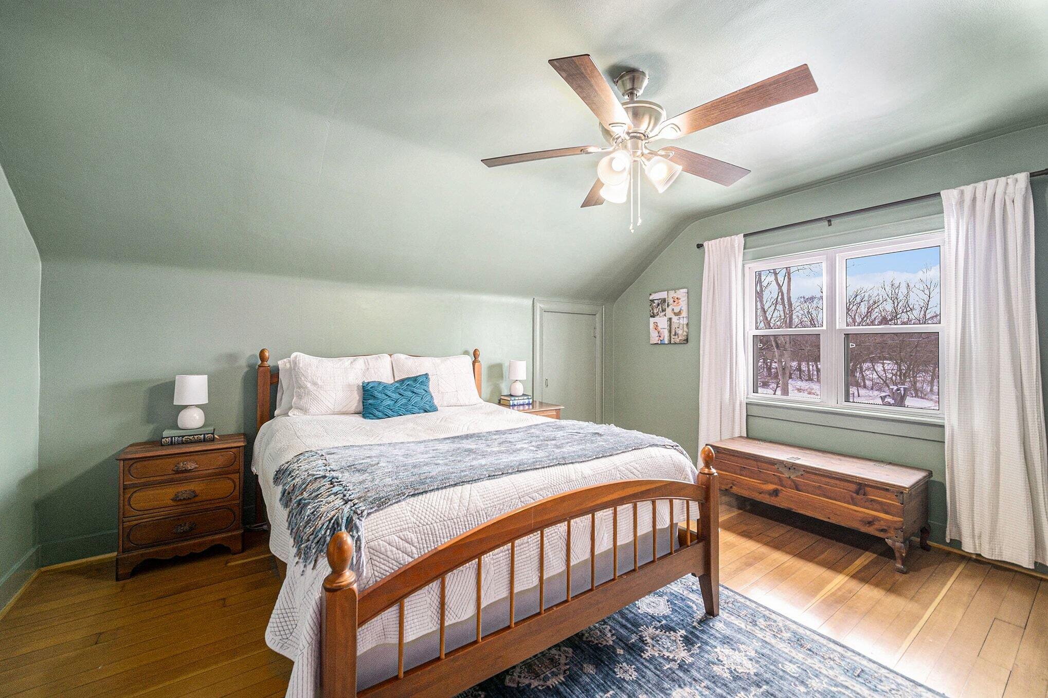 629 North Main Street Chelsea, MI 48118 - Photo 18 of 29 014_file_3982