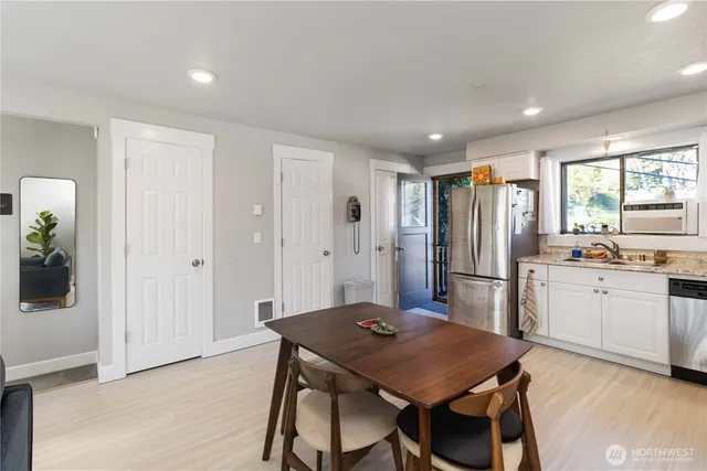 $220,000 | 105 James Street, Unit 4, Longview, WA 98632