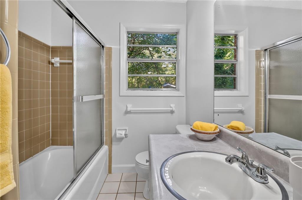6245 Jones Road Atlanta, GA 30349 - Photo 13 of 43 Gallery Image 13