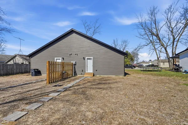 $300,000 | 1415 East Morrison Street, Unit A/B, Frankfort, IN 46041