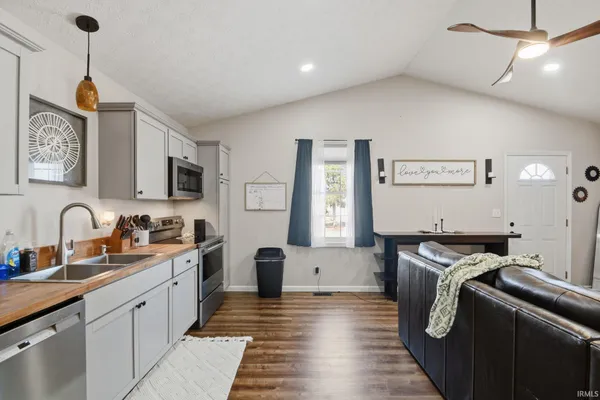 $300,000 | 1415 East Morrison Street, Unit A/B, Frankfort, IN 46041