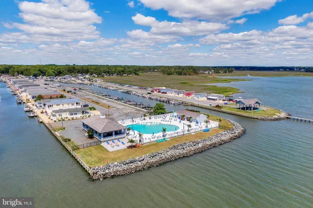 $299,900 | 35092 South Drive, Unit 3895, Lewes, DE 19958