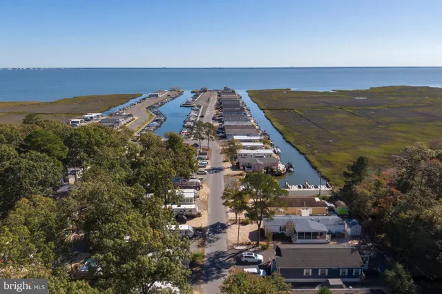 $299,900 | 35092 South Drive, Unit 3895, Lewes, DE 19958