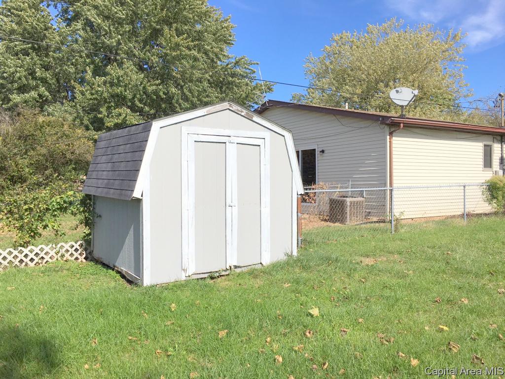 3225 Mars Avenue Springfield, IL 62707 - Photo 22 of 32