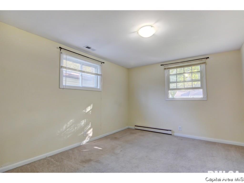 3225 Mars Avenue Springfield, IL 62707 - Photo 9 of 32